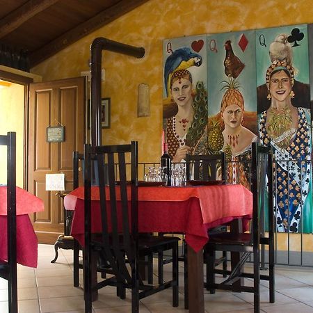 Arco Dei Nobili Bed & Breakfast Monforte D'Alba Ngoại thất bức ảnh